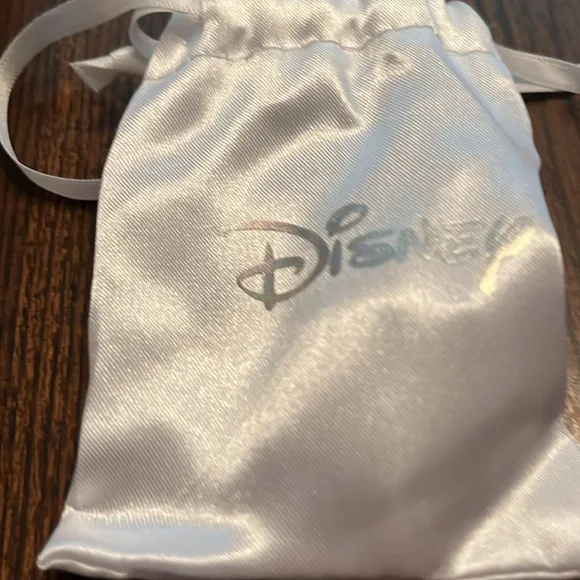 Disney 18k over sterling w diamonique stones 18 inch in length - Picture 3 of 5